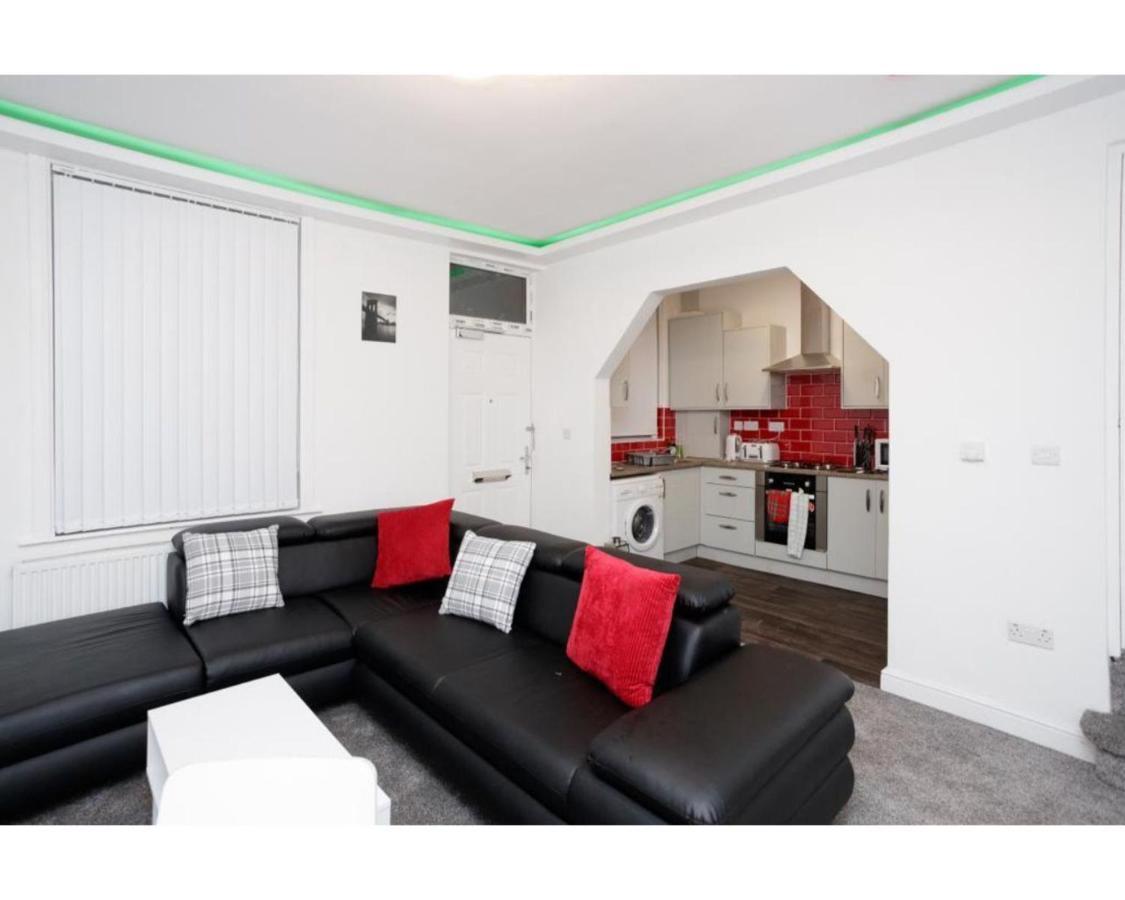 Carter House Apartments.....6 Beds In 3 Bedrooms Leeds  Exterior foto